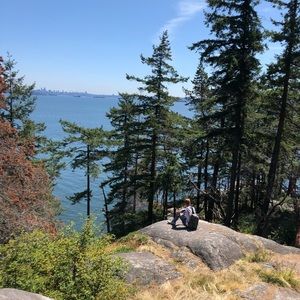 Meet your Posher, Michaela